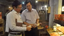 Bánh Trung thu tự làm: Sạch bởi... rỉ tai, truyền miệng!