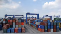 Kiểm điểm người đứng đầu đơn vị để 213 container "mất tích"