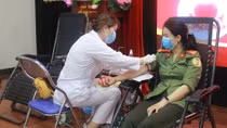 65 cán bộ, chiến sỹ tham gia hiến máu tình nguyện