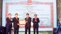 Công ty Du lịch Quốc Tế Phượng Hoàng đón nhận bằng khen của Thủ tướng