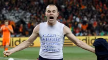 Iniesta rời Barcelona: Lời chia tay trọn vẹn của chứng nhân một thế hệ huy hoàng