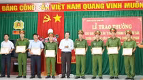 10 tháng truy lùng "bóng ma" đêm ở làng biển