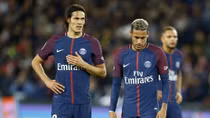 Từ chối 1 triệu Euro, Cavani không nhường đá phạt cho Neymar