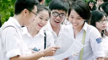 Cả giáo viên, học sinh và phụ huynh như “ngồi trên lửa”
