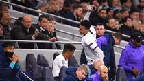  Dele Alli "phát điên", HLV Mourinho nói gì?