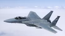 Mất 46 năm F-15 mới đuổi kịp Su-27