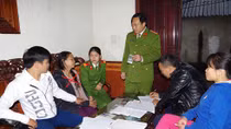Triệt phá tụ điểm ma túy trước cổng trường học