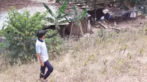 Sống tạm bợ do khu tái định cư xây dựng kiểu “rùa bò”