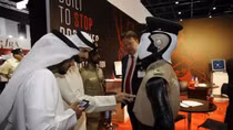 Cảnh sát Dubai sử dụng Robocop