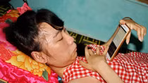 Nghị lực phi thường của một cô gái khuyết tật