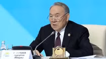 Tranh luận về quyết định từ chức của Tổng thống Nursultan Nazarbayev
