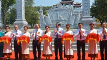 Thủ tướng dự khánh thành đền Chung Sơn – thờ gia tiên Chủ tịch Hồ Chí Minh