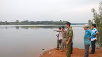 2 Công an xã cứu sống cháu bé 3 tuổi bị đuối nước