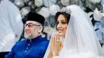 Vì sao Hoa hậu Nga chia tay cựu vương Malaysia dù mới sinh con?