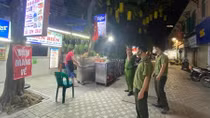 Kiểm soát chặt cơ sở kinh doanh nhạy cảm trên địa bàn phố cổ