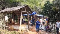 Độc đáo tục làm nhà cho người chết