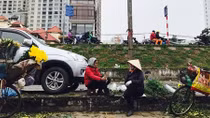 Nhọc nhằn mưu sinh trong mưa rét