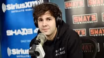 Sự thật đen tối về ngôi sao mạng xã hội David Dobrik