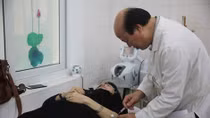 Cảnh báo hiện tượng liệt dây thần kinh số 7 do thời tiết và bia rượu