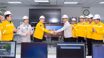 Đồng chí Trần Quốc Vượng thăm cụm công nghiệp Khí Điện Đạm Cà Mau