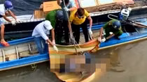 Truy tìm thân nhân của thanh niên tử vong trên sông Vàm Cỏ
