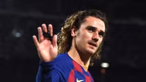 Griezmann mang máy chơi game chờ trận chung kết Champions League