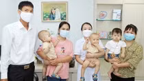 Món quà hạnh phúc cho những cặp vợ chồng nghèo hiếm muộn