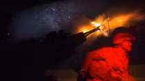Mỹ đấu pháo dữ dội với IS tại Syria