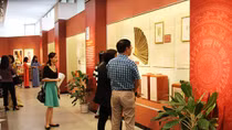 Trưng bày 79 hiện vật, tặng phẩm quý giá của Chủ tịch Hồ Chí Minh