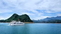 Còn hàng trăm phương tiện lưu thông trên hồ Hòa Bình chưa được đăng kiểm 
