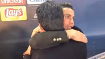 Ronaldo an ủi Buffon sau trận tứ kết lượt về
