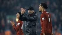 Gieo sầu cho "người cũ", Liverpool xây chắc ngôi đầu
