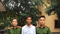 Nữ công nhân bị bạn trai dùng búa tấn công cướp xe máy