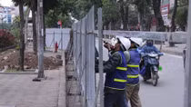 Hà Nội xén vỉa, di dời cây chuẩn bị mở rộng đường Láng