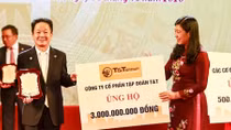 “Bầu Hiển” ủng hộ 5 tỷ đồng Quỹ Vì người nghèo thành phố Hà Nội