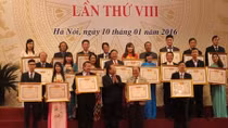 Nghệ sĩ được trao tặng danh hiệu NSND, NSƯT chờ... giải quyết tiền thưởng