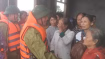 Hà Tĩnh kêu gọi ủng hộ người dân tỉnh nhà chống chọi với bão lũ