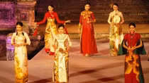 Festival áo dài diễn ra vào trung tuần tháng 10 ở Hà Nội