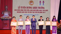 Tuyên dương các điển hình tiên tiến, nhà giáo Thủ đô mẫu mực, tiêu biểu