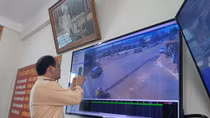Xe 7 chỗ tông 2 nữ giáo viên bất tỉnh rồi bỏ chạy