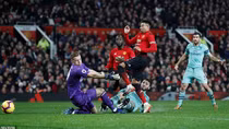 Man Utd và Arsenal bất phân thắng bại trong ngày đại chiến