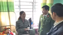 Thăm hỏi, động viên các nạn nhân TNGT tại Gia Lai