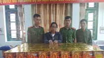 Nữ quái tàng trữ, mua bán hơn 160 kg pháo