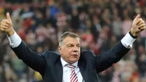 CLB Sunderland khó chịu vì FA công khai tiếp cận HLV Sam Allardyce