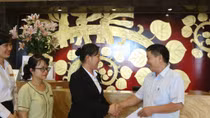 Nhiều nhân viên khách sạn Mường Thanh trả lại tài sản khách bỏ quên