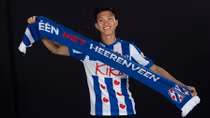 Văn Hậu ra sân trong đội hình trẻ của Heerenveen 