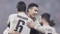Ronaldo rực sáng, Juventus giữ vững ngôi đầu bảng