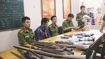 Những cuộc đối đầu nơi rừng sâu núi thẳm