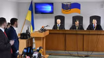 Bản án 13 năm tù dành cho cựu Tổng thống Viktor Yanukovych