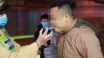 Theo chân Cảnh sát 141 xử lý "ma men" đầu năm